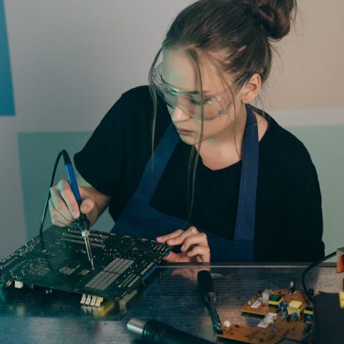 pexels-mikhail-nilov-9241771